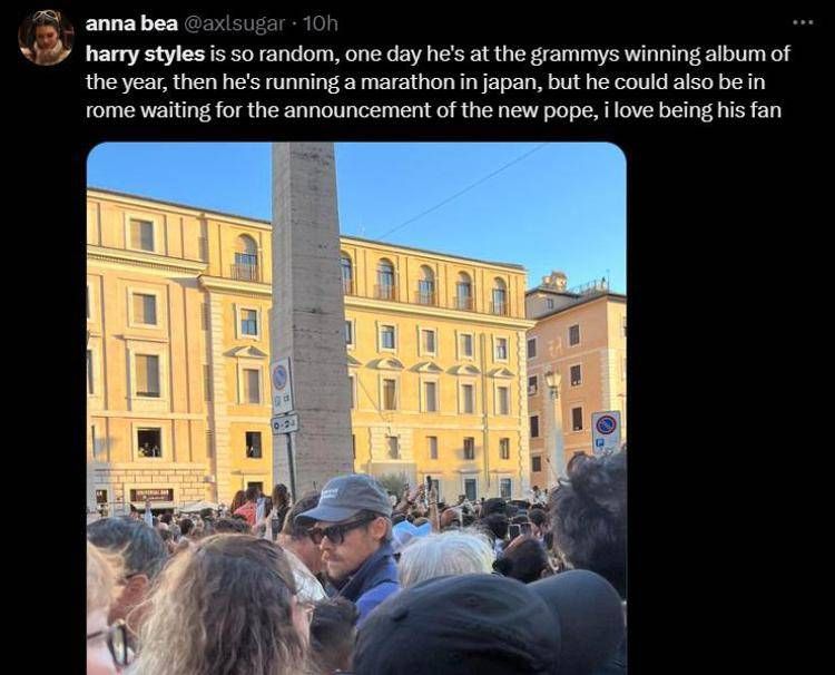Anche Harry Styles a San Pietro per l'elezione di Papa Leone XIV