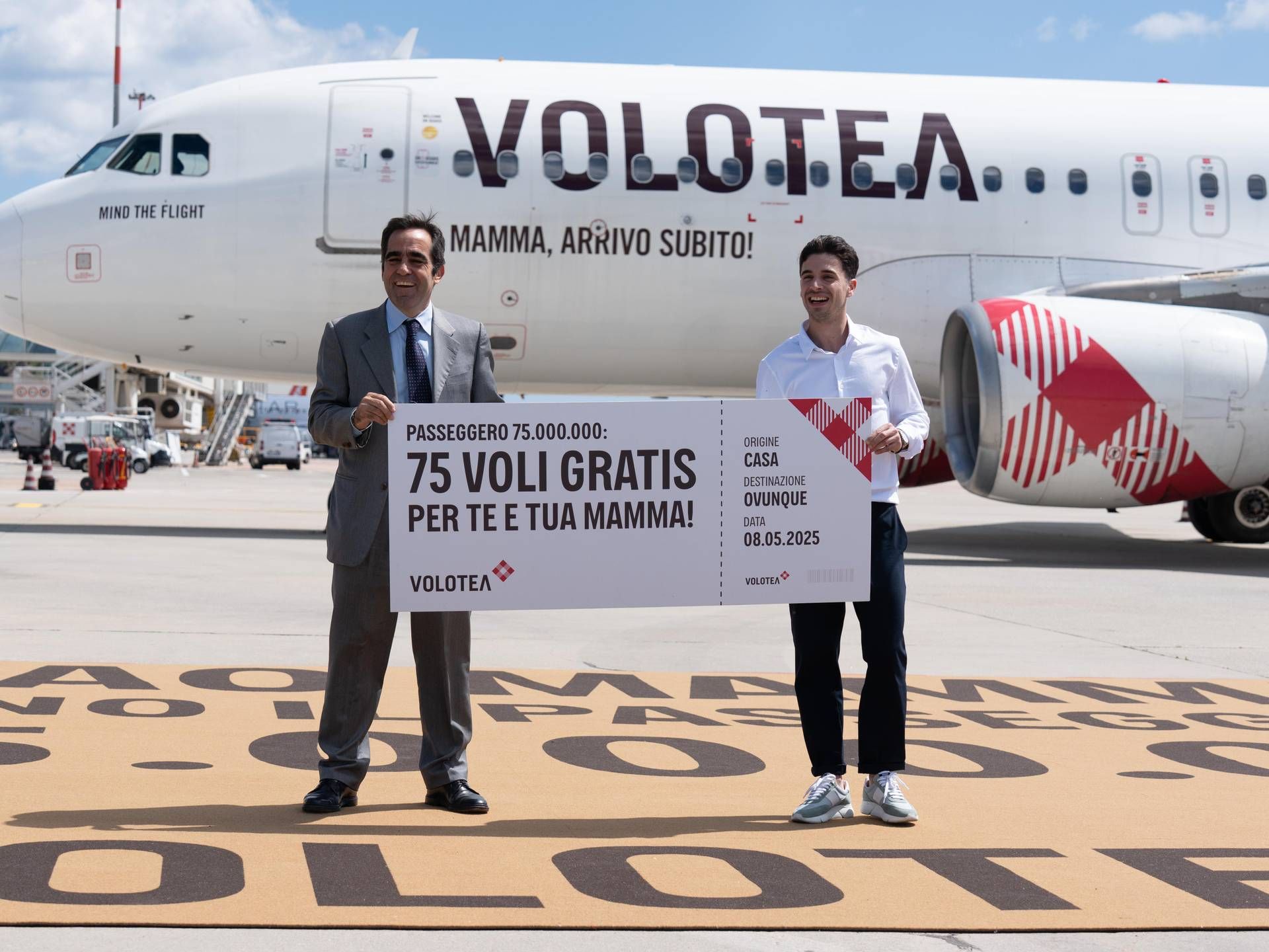 volotea carlos munoz guiness world record certificate