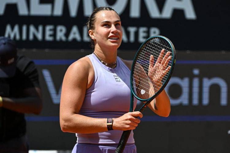 Sabalenka sta con Sinner: "Innocente al 100%, farò il tifo per lui"