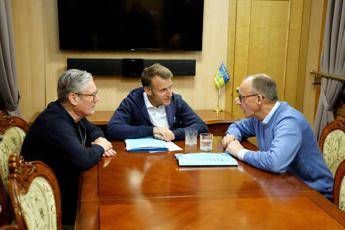 Ucraina, Zelensky incontra i leader Ue: Macron, Merz, Starmer e Tusk a Ki