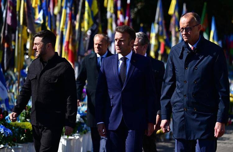 Ucraina, leader europei: "Tregua di 30 giorni o altre sanzioni". Russia: "Putin aperto a contatti"