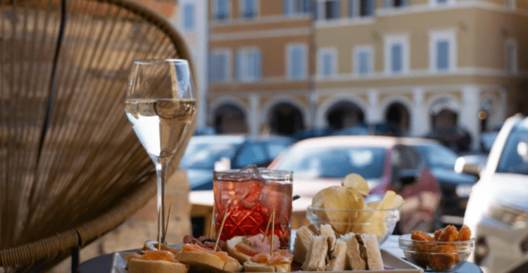 Aperitivo, affare da 4,5 mld: guida al 'rito italiano'