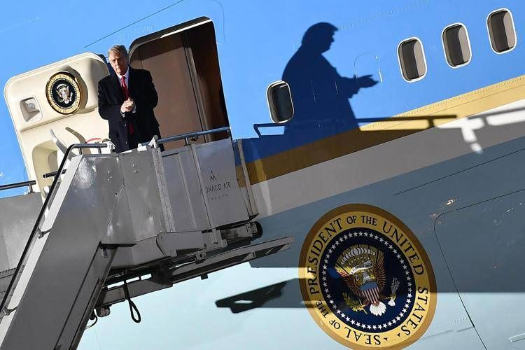 Usa, dal tappeto per i Clinton all'agnello per i Bush: i regali bizzarri per la Casa Bianca