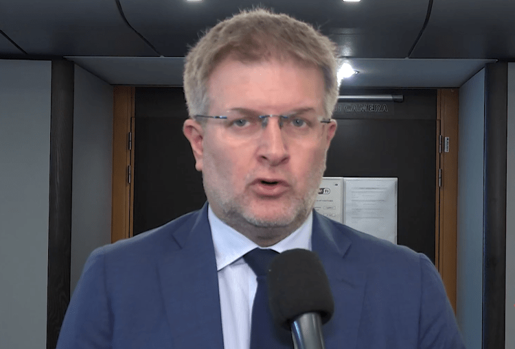Edilizia, Fidanza (Fdi): "Commissione intervenga per neutralità tecnologica su stop a caldaie a gas"