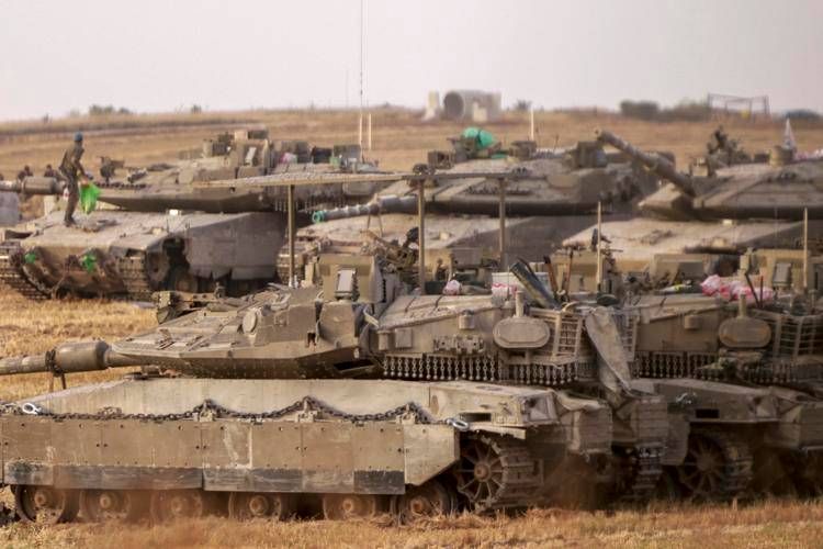 Gaza, nuovi raid israeliani: "Dall'alba almeno 60 morti"