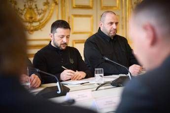 Ucraina, chi è Umerov: a Istanbul il tataro di Crimea che guida la Dife