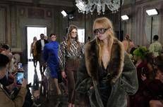 Un momento della sfilata Cruise 2026 di Gucci a Palazzo Settimanni, a Firenze