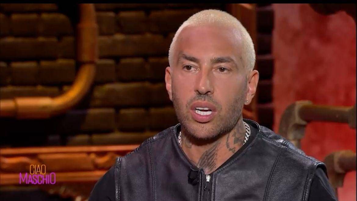 Rapper Luchè: "Da bambino ho visto tanta violenza e gente morire davanti a me"