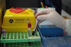 Un laboratorio di analisi - FOTOGRAMMA