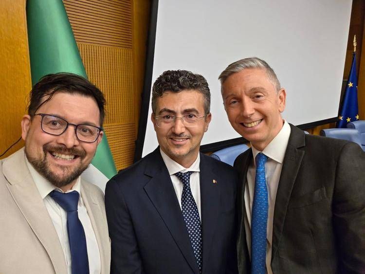 Tommaso Scattolari, l'onorevole Alessandro Caramiello e Gianluca Mech