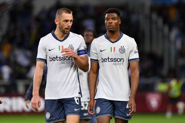 Stefan de Vrij e Denzel Dumfries - Ipa/Fotogramma