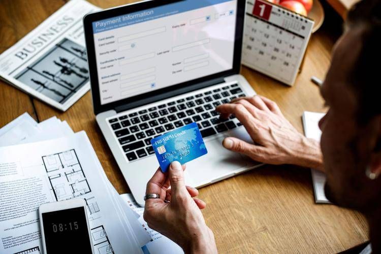 Truffe online, nel 2024 oltre 2,9 milioni di vittime in Italia