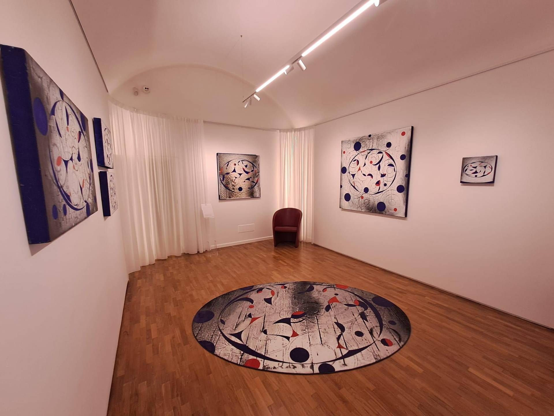 Eşikten takımyıldızlara, Roberto Floreani'nin eserlerinin iç ve sonsuz evreni