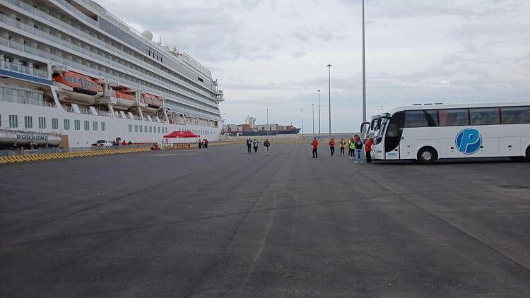 Civitavecchia, oggi per la prima volta nave crociera ormeggiata a Banchina 33