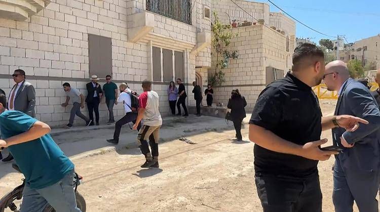 Israele attacca diplomatici in visita a campo profughi Jenin. C'era anche vice console italiano