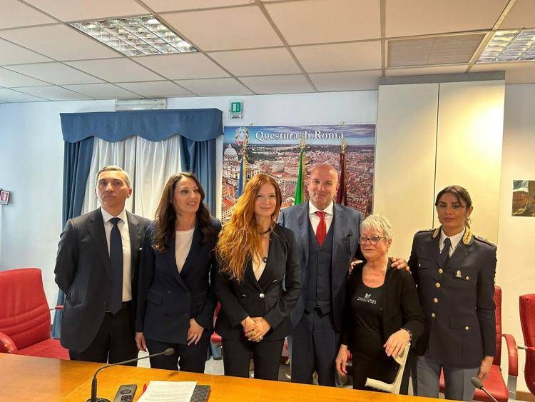 Violenza su donne, presentato in questura a Roma progetto 'Anche tu puoi essere felice'
