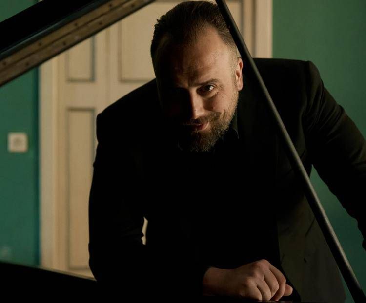 Raphael Gualazzi