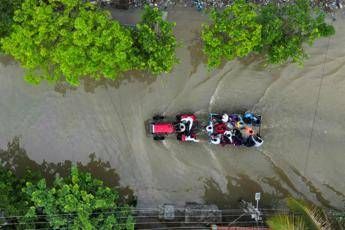 India, piogge torrenziali: 50 morti a Nuova Delhi e nel no