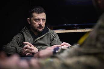 Ucraina sotto attacco, Zelensky denuncia il silenzio Usa: 