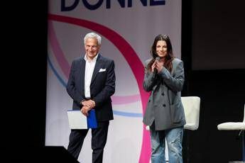 Emma e la malattia: "Ho visto i miei cadere in pezzi, la rabbia mi ha salvato"