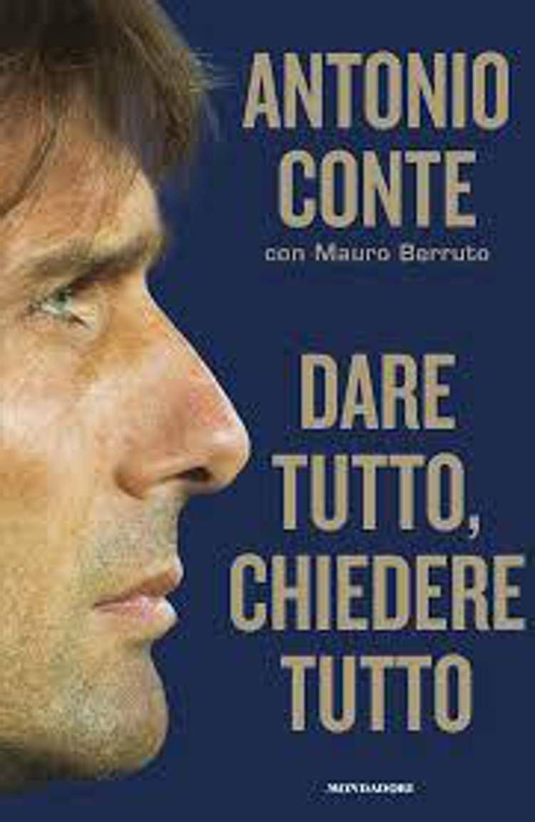 Da oggi 'Dare tutto, chiedere tutto' è in libreria da oggi per Mondadori.