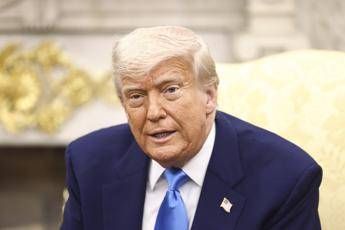 Visti agli studenti stranieri, Trump sospende i colloqui e valuta controllo profili soci