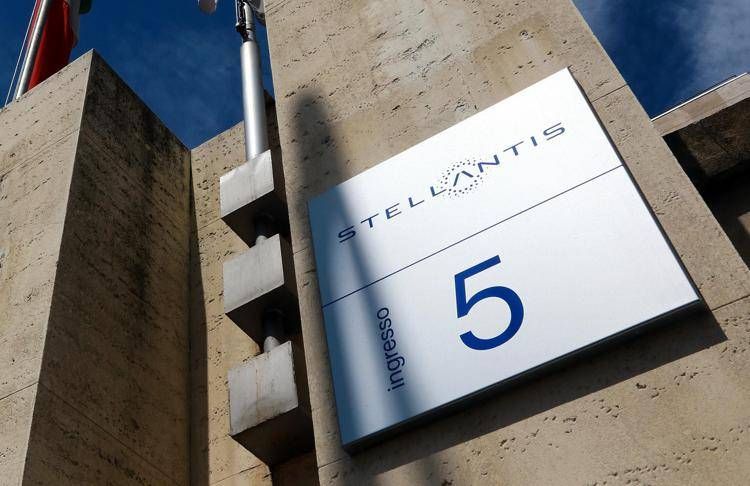 Stellantis, il nuovo Ad è l'italiano Antonio Filosa