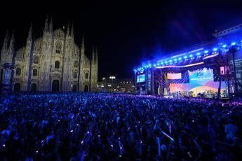 Milano canta Olly e si emoziona con Achille Lauro: il Concertone Radio Italia Li