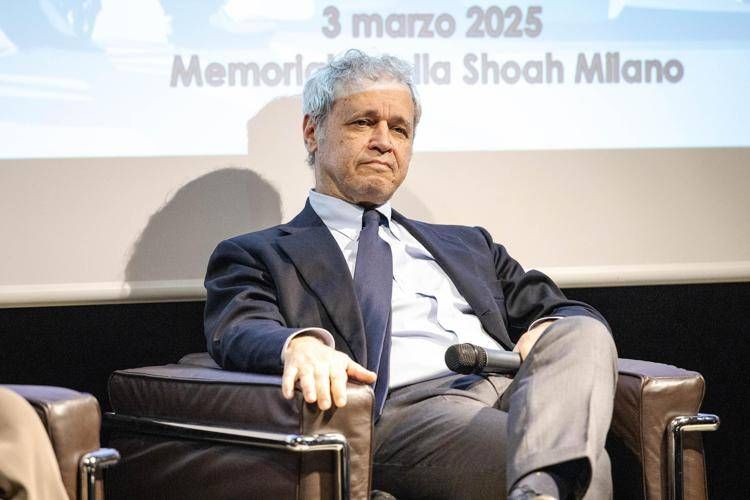 Mentana: "Inter travolta, onore al Psg". Poi punge i 'tifosi avversari'...