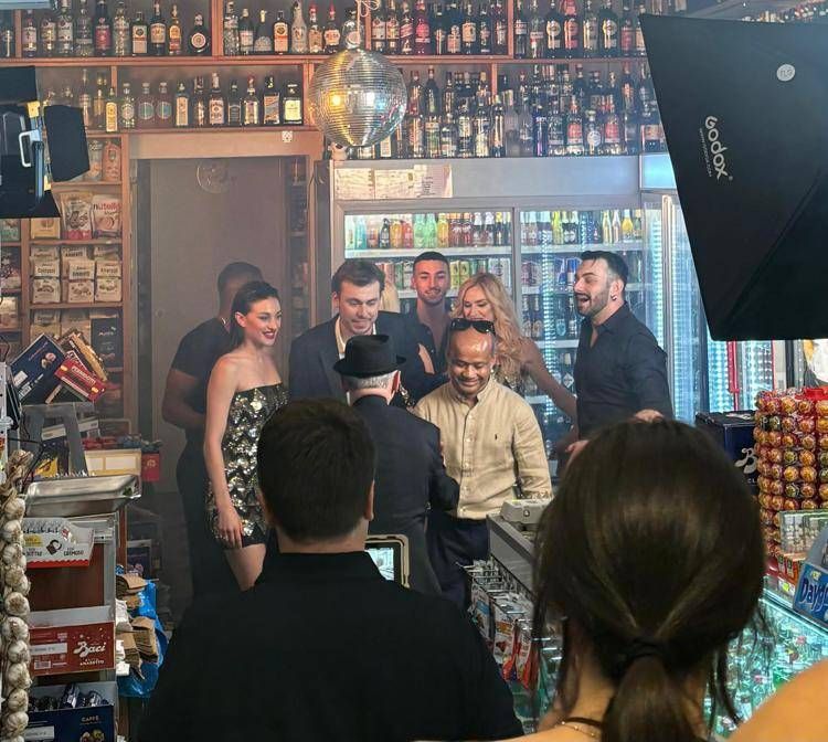 Filippo Laganà porta il suo 'Minimarket' in Rai, ieri il set del promo a Trastevere