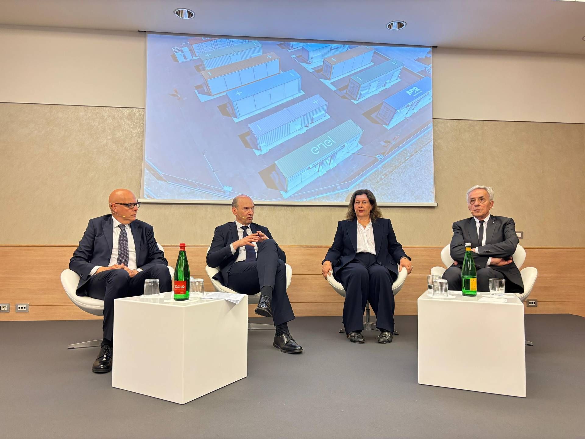 “2030 yılına kadar karbonhidüzleme stratejisi için öncü varlık”