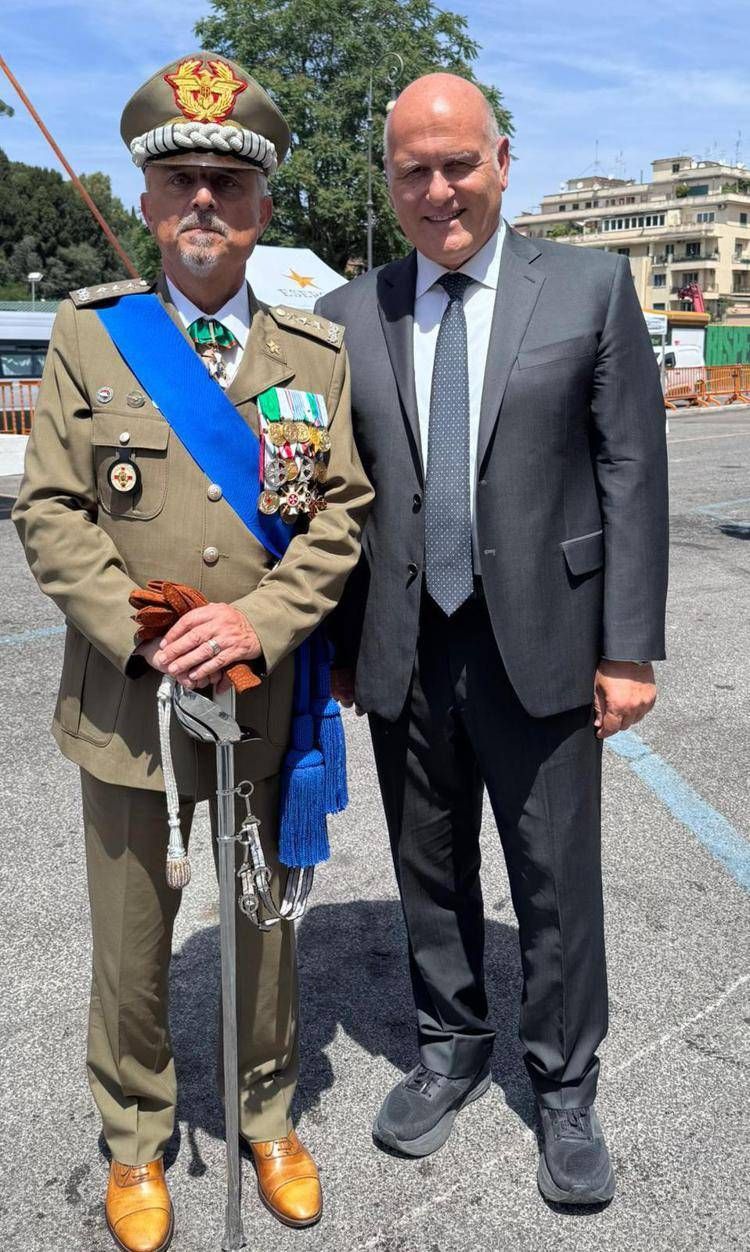 Il Generale Carlo Catalano, Ispettore Generale della Sanità Militare, e il presidente Fiaso Giovanni Migliore