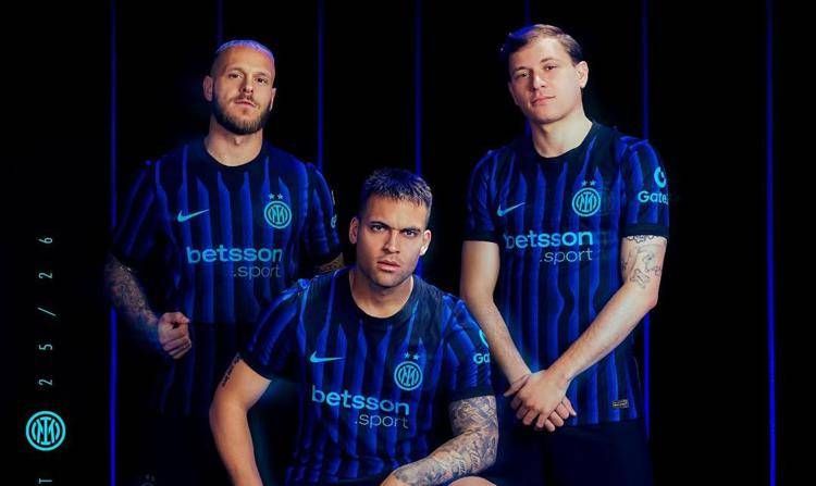 La nuova maglia dell'Inter - Foto: Inter