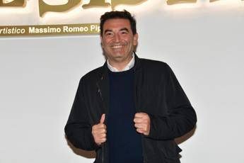 Max Giusti passa a Mediaset, l'annuncio ufficiale: 