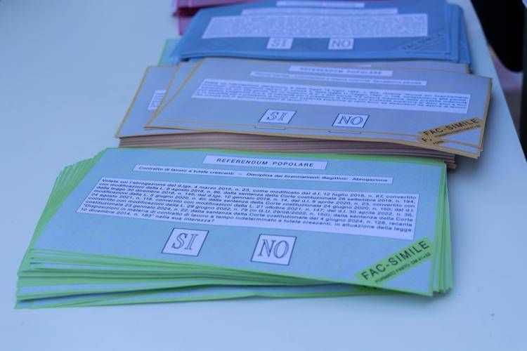 Referendum, i quesiti sul lavoro: le ragioni del sì e quelle del no spiegate dai giuslavoristi
