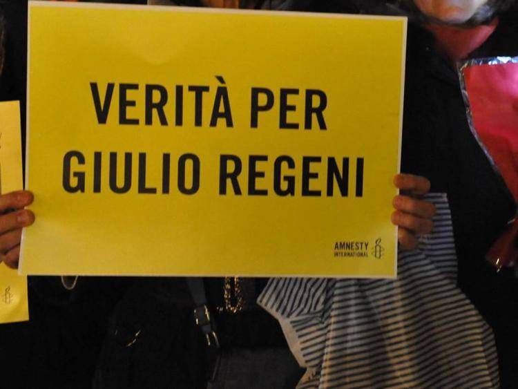 In piazza per Giulio Regeni (Fotogramma/Ipa) 