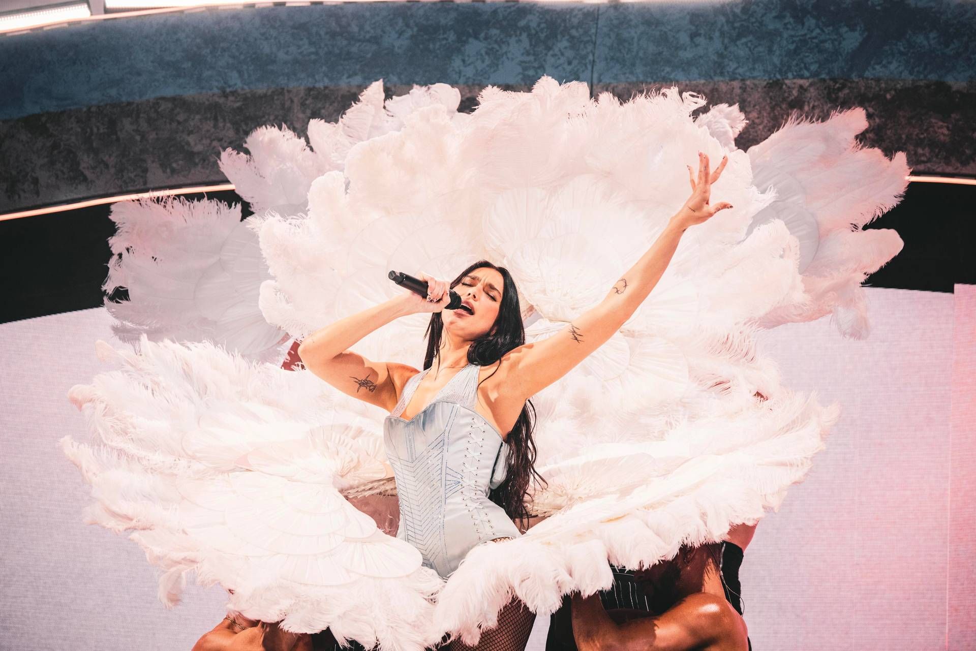 Dua Lipa, a Milano il suo manifesto radical pop