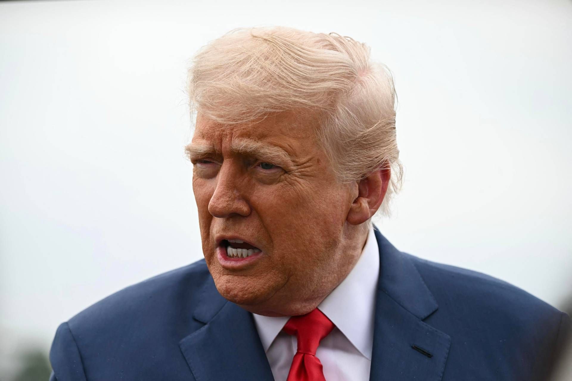 トランプとロサンゼルスでの抗議、「侵略者」に対する大統領の特別命令