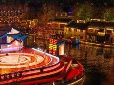Cultural performance by the Grand Canal in Wuxi