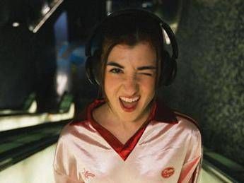 Florinda: "Canto una Napoli diversa, sognante e romantica"