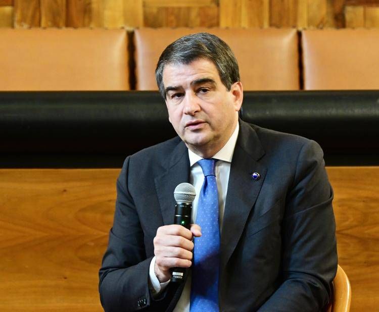 Imprese, Fitto: 