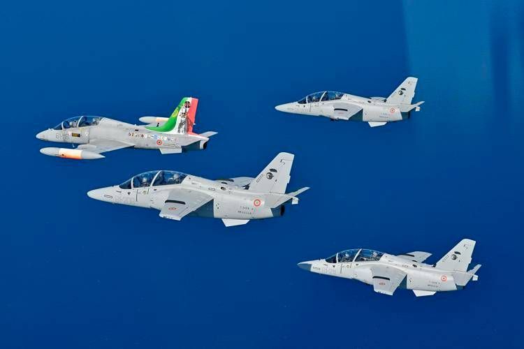 Aeronautica, a Galatina entra in servizio il nuovo velivolo da addestramento T-345A