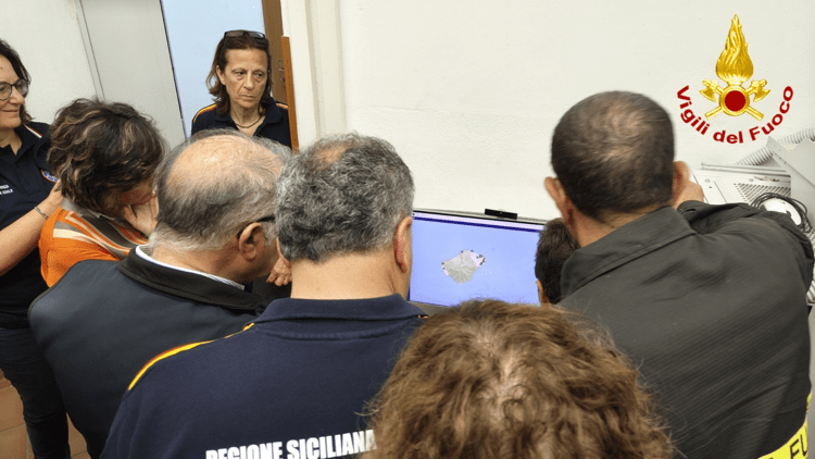 Stromboli, riunione Protezione civile