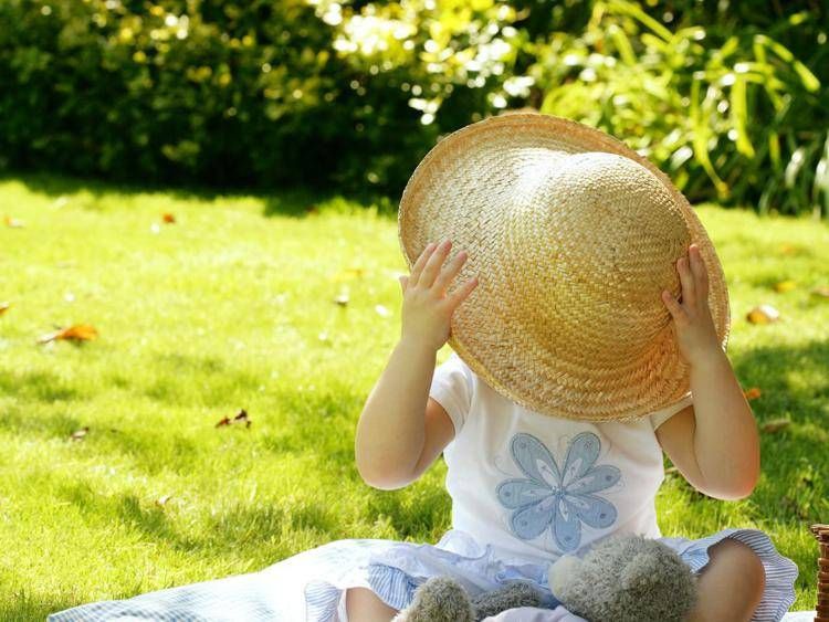 Caldo, pediatri: "Bambini a rischio tra colpi di calore e disidratazione"