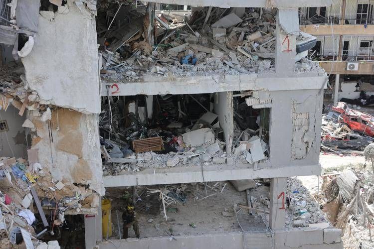 Iran, delegazioni Gaynet bloccate a Tel Aviv: 4 italiani in un hotel bunker