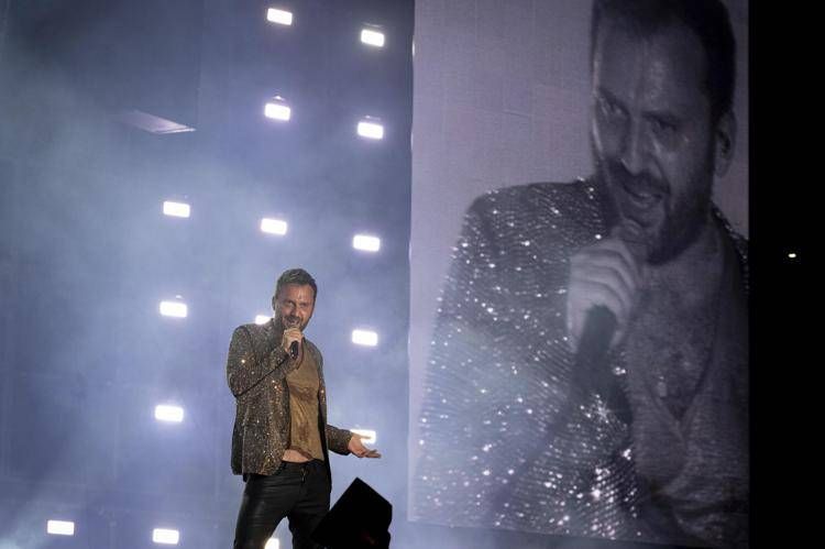Cremonini: "Tour durerà due anni. Nella dieta niente alcol, zuccheri e social"