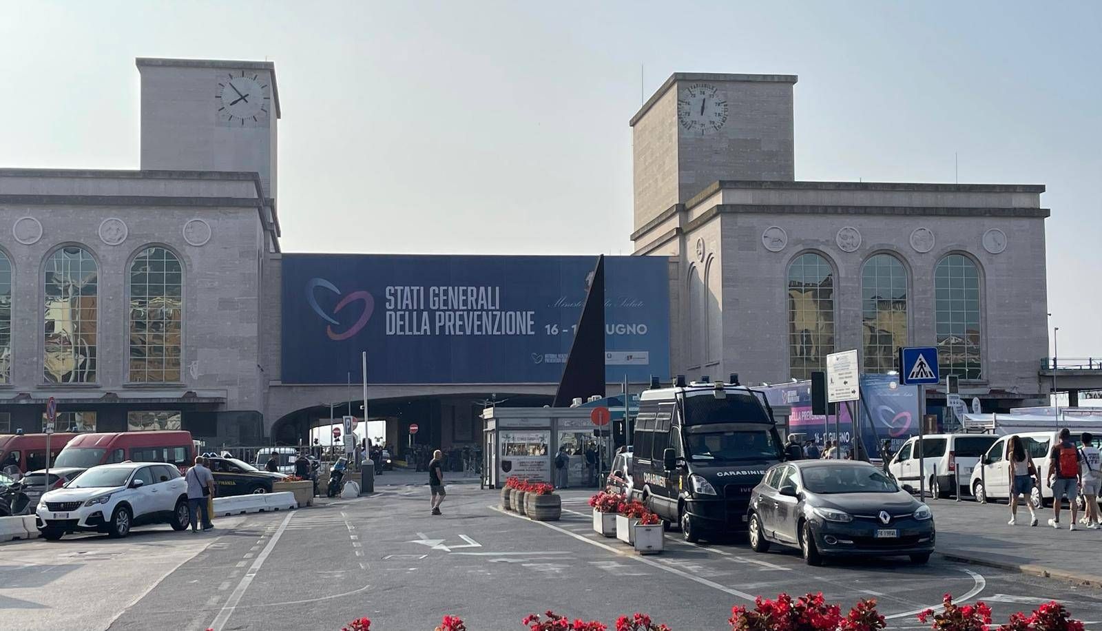Önleme genel durumları Napoli'nin altında, Mattarella açılıyor