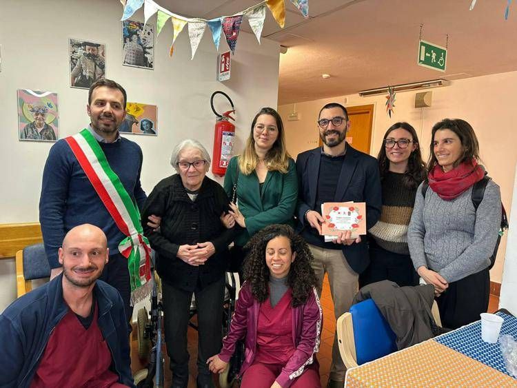 Shoah, morta Nara Cambi: la bambina che nascondeva gli ebrei in soffitta