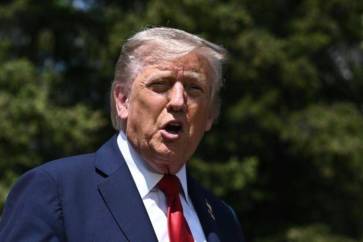 Israele-Iran, Trump: "Tutti dovrebbero lasciare subito Teheran"