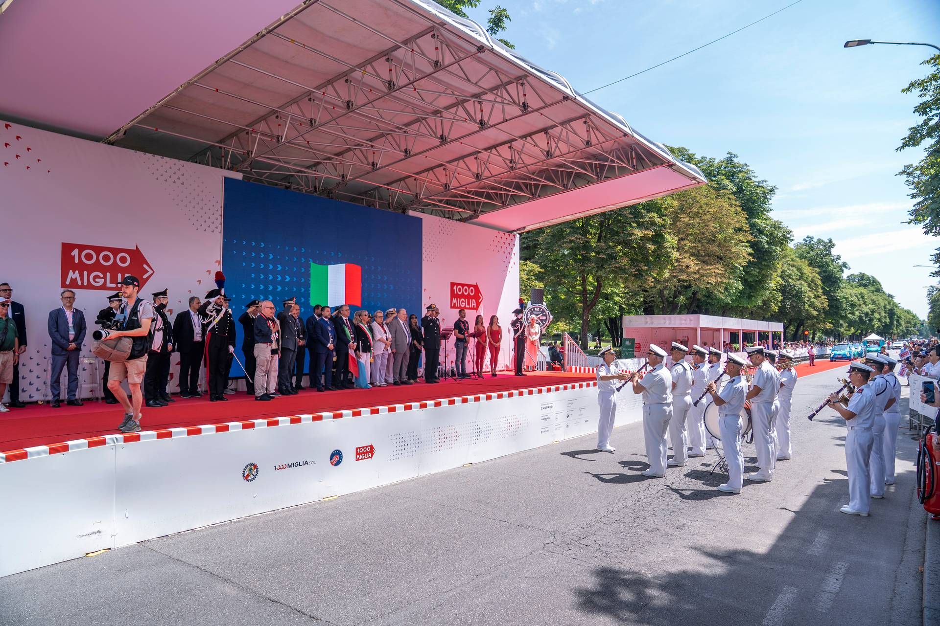 1000miglia tappa1 partenza s001